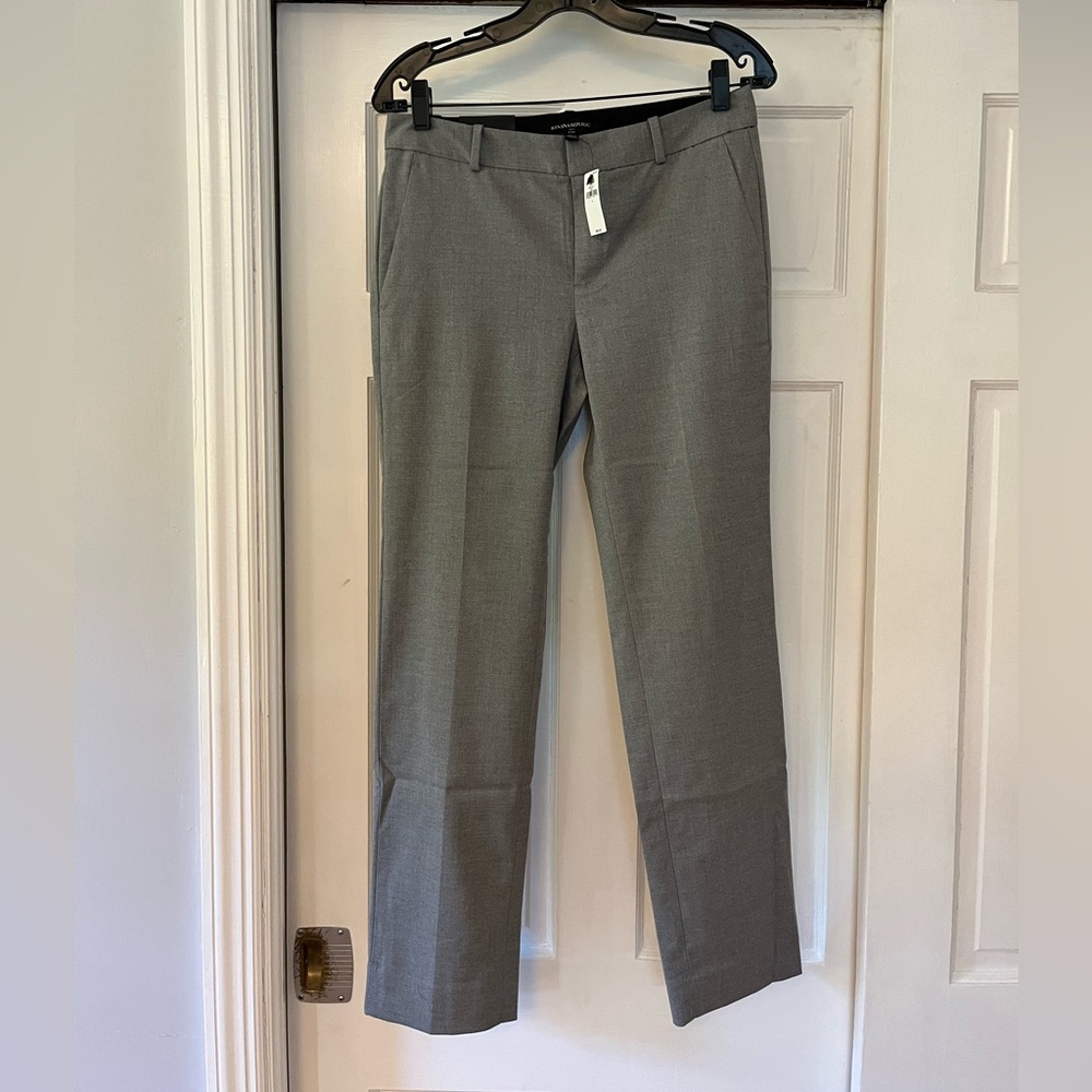 Banana republic factory, Ryan dress pants, size 4, and in gray